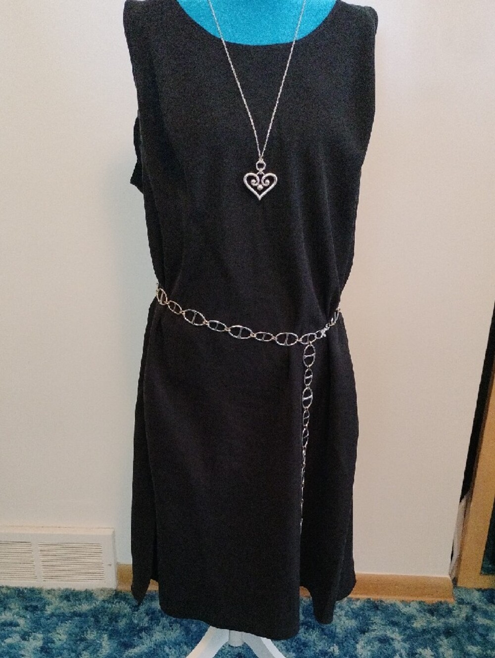 Universal Thread Black Scoop Neck Dress 45 Inches In Length. Accessories Not Inc